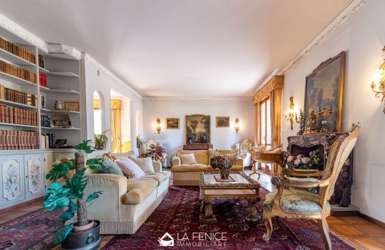 Para venda Moradia Cidade Firenze Toscana