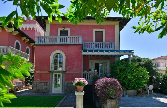 Para venda Moradia Mar Camaiore Toscana
