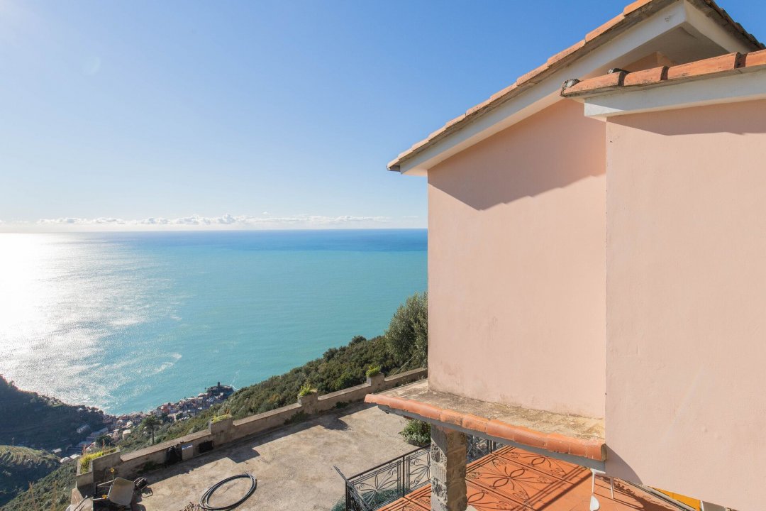 Vendita villa sul mare Vernazza Liguria foto 4
